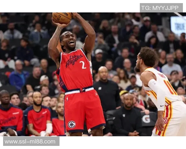 快船新赛季再度启航小卡带领队伍迎接挑战与希望 快船新赛季再度启航小卡带领队伍迎接挑战与希望